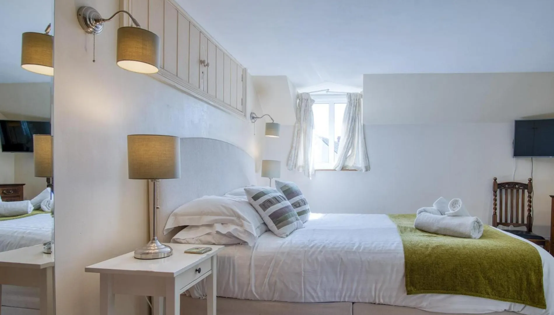 Bullcroft - 6 Bedroom House - Oxwich Swansea