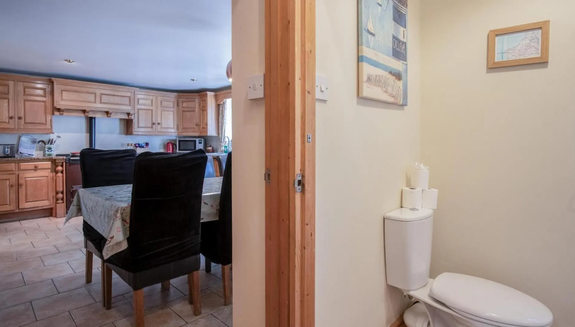 Bullcroft - 6 Bedroom House - Oxwich Swansea 0*,  United Kingdom