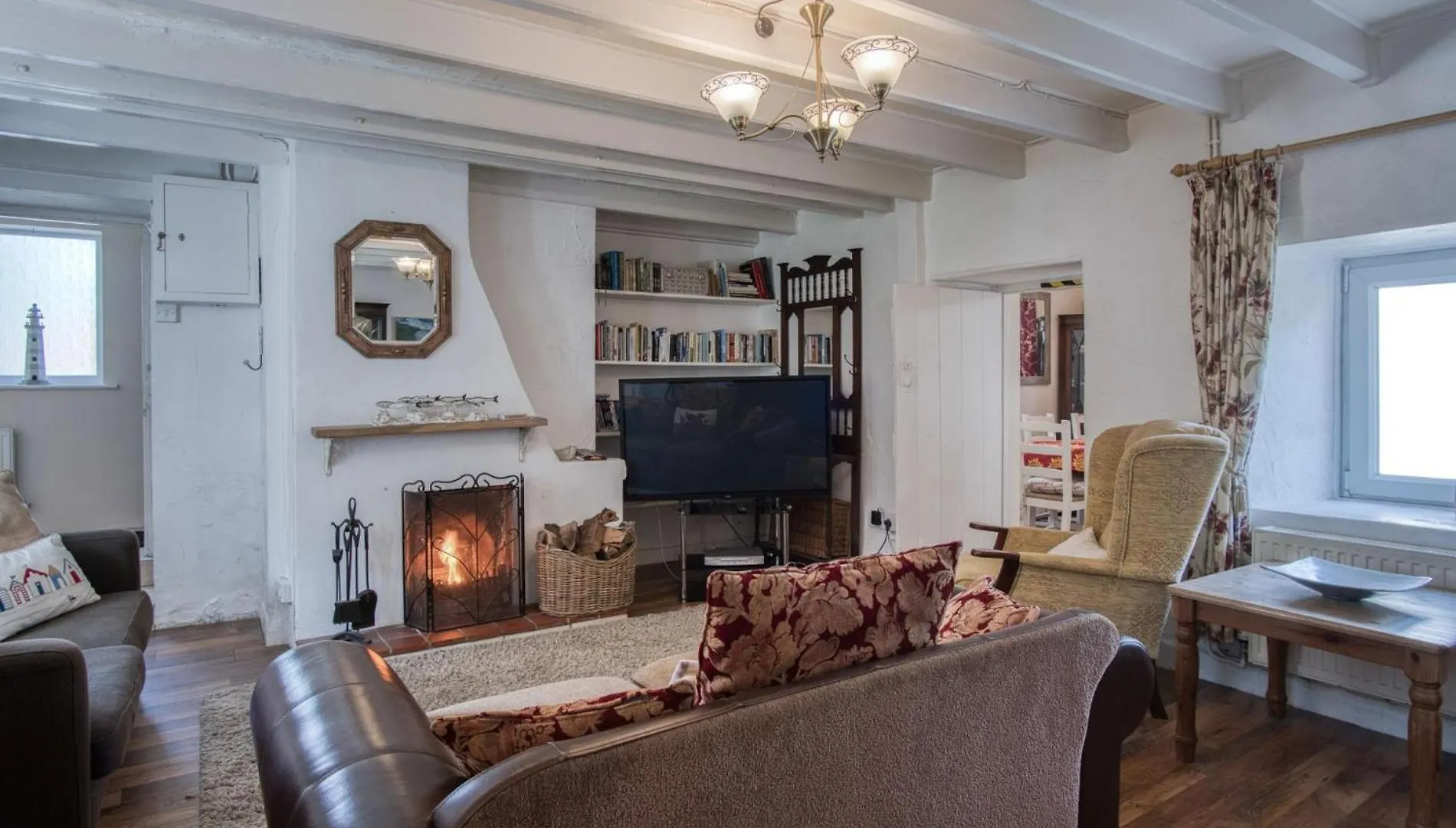 Bullcroft - 6 Bedroom House - Oxwich Swansea 0*,