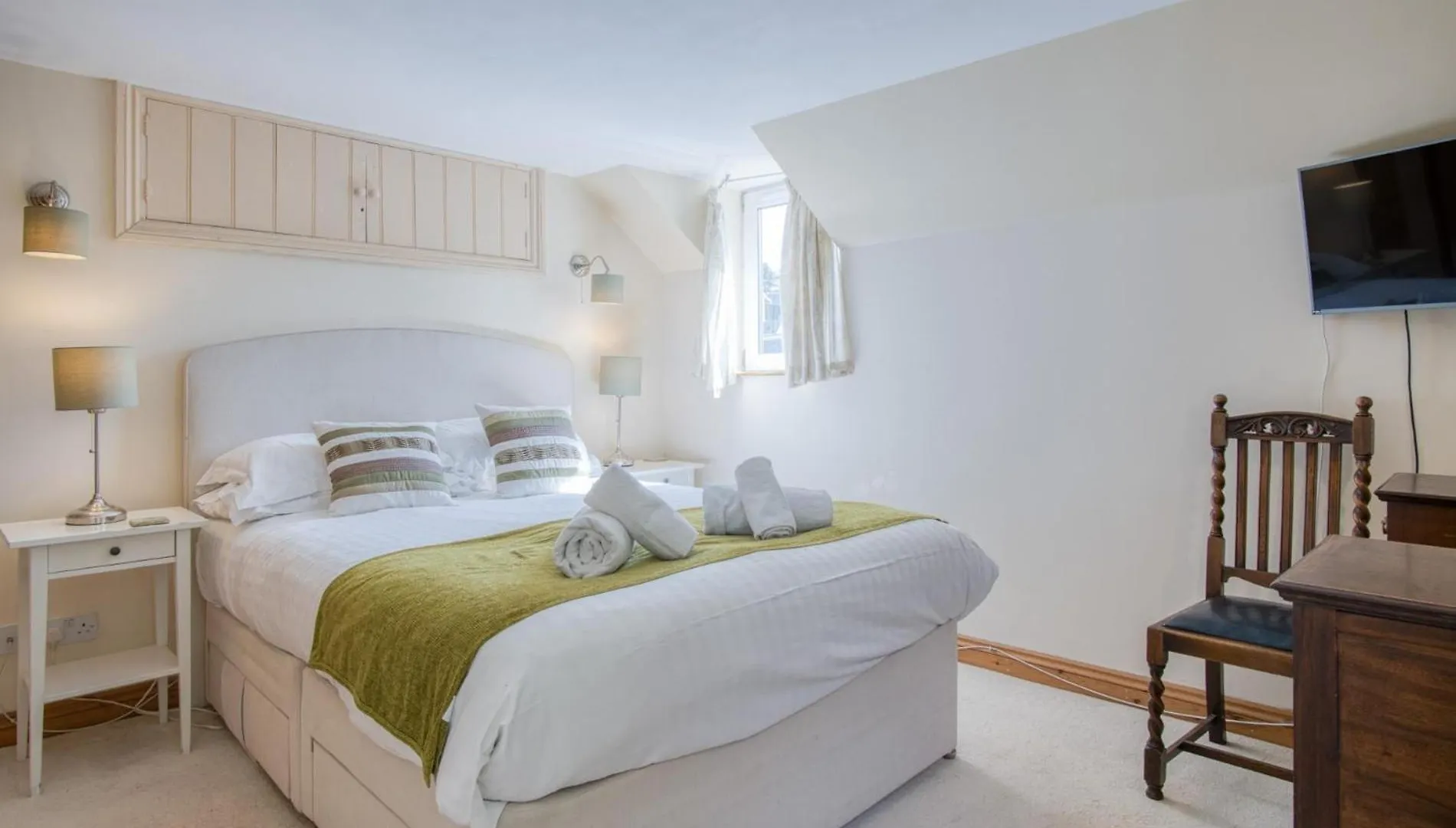 Holiday home Bullcroft - 6 Bedroom House - Oxwich Swansea