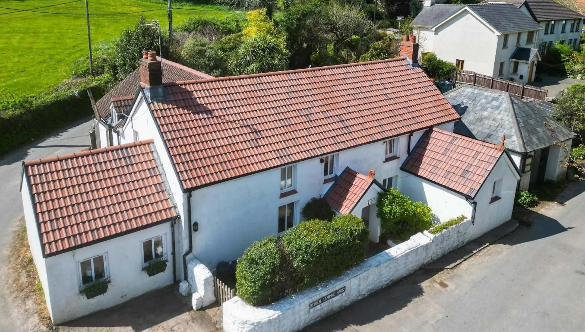 Bullcroft - 6 Bedroom House - Oxwich Swansea